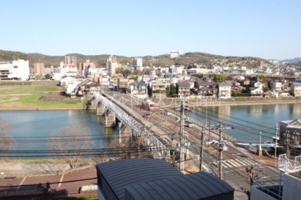 アンブシュール京橋の物件内観写真